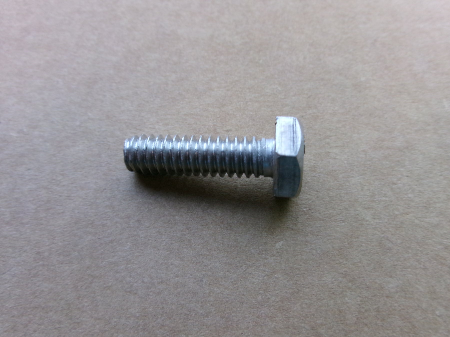 Screw  10-28668