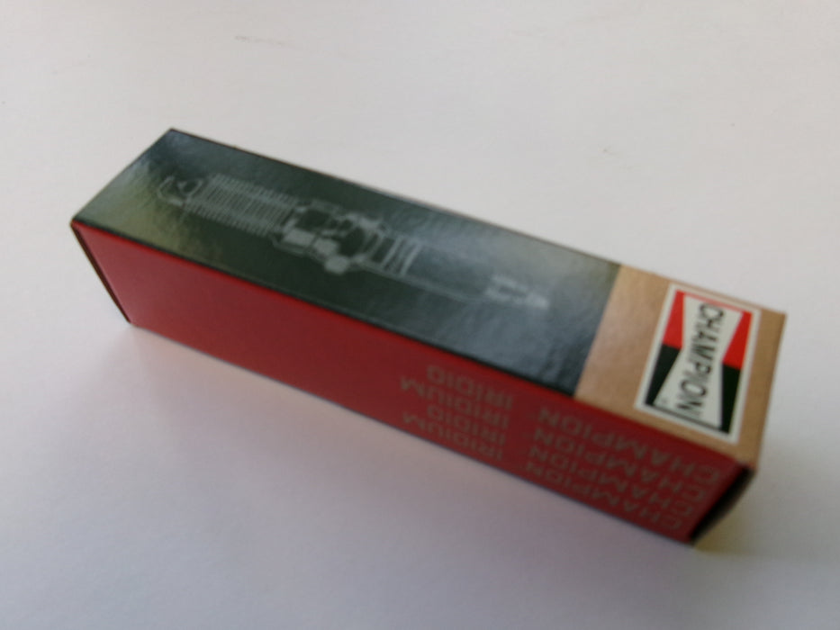 SPARK PLUG QC8WEPIA  5010806