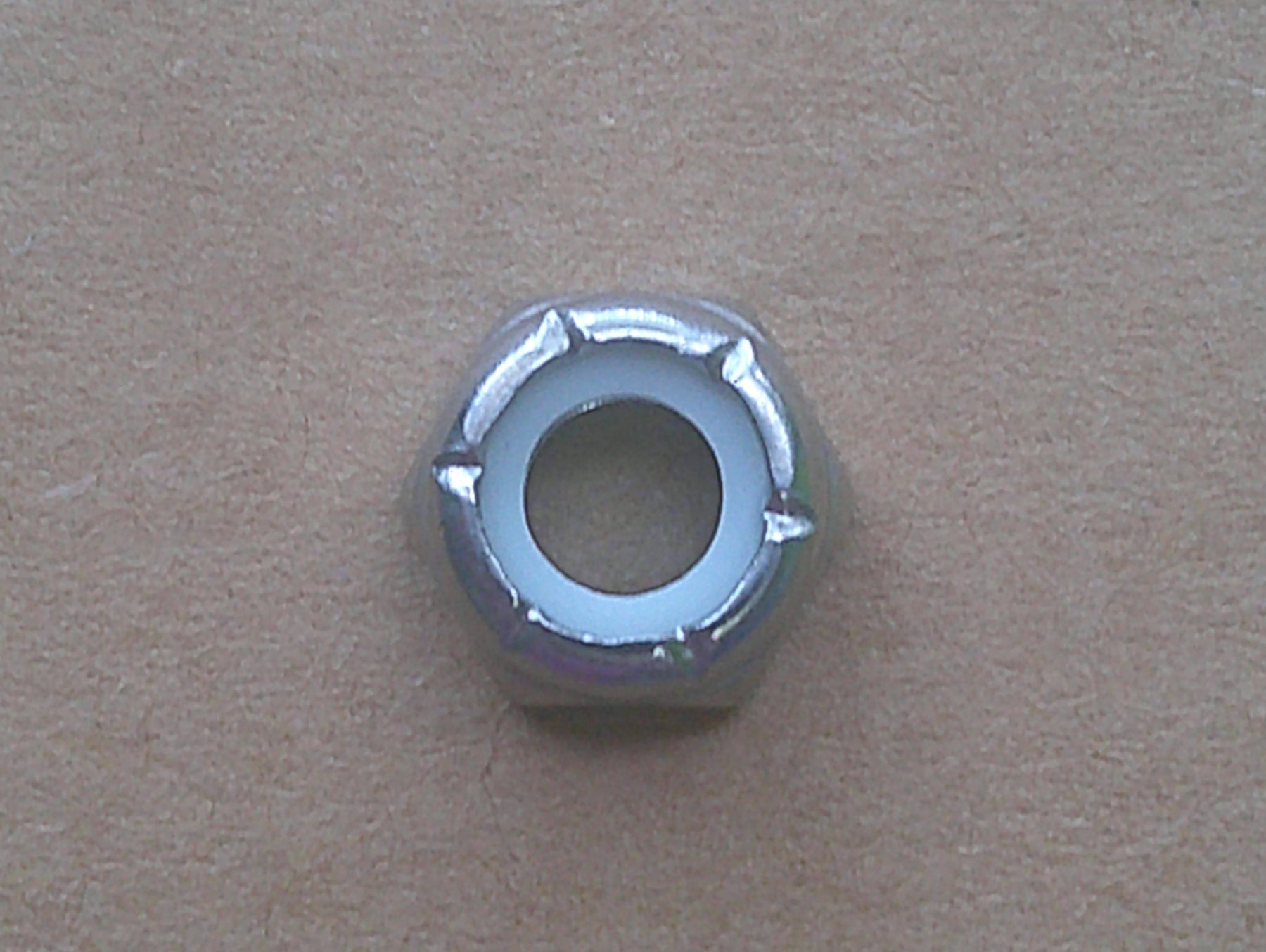 Nut  11-826709109