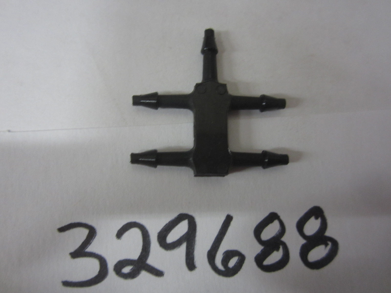 Evinrude Johnson connector 0329688
