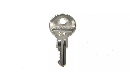 Evinrude Johnson key 77#67 0501816 501816